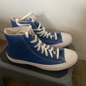 brand new Converse All Star Shoes Womens